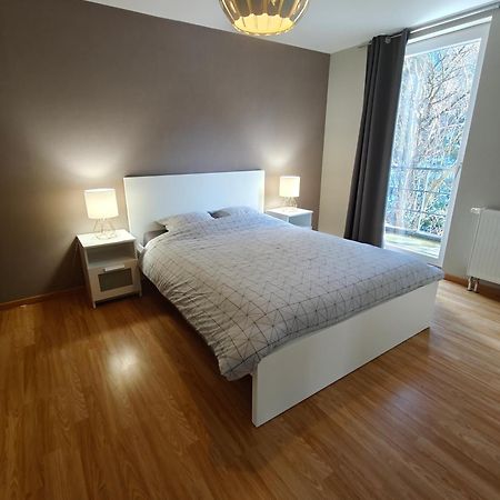 Loft Paisible Sur Les Hauteurs Du Centre Ville Spa Luaran gambar